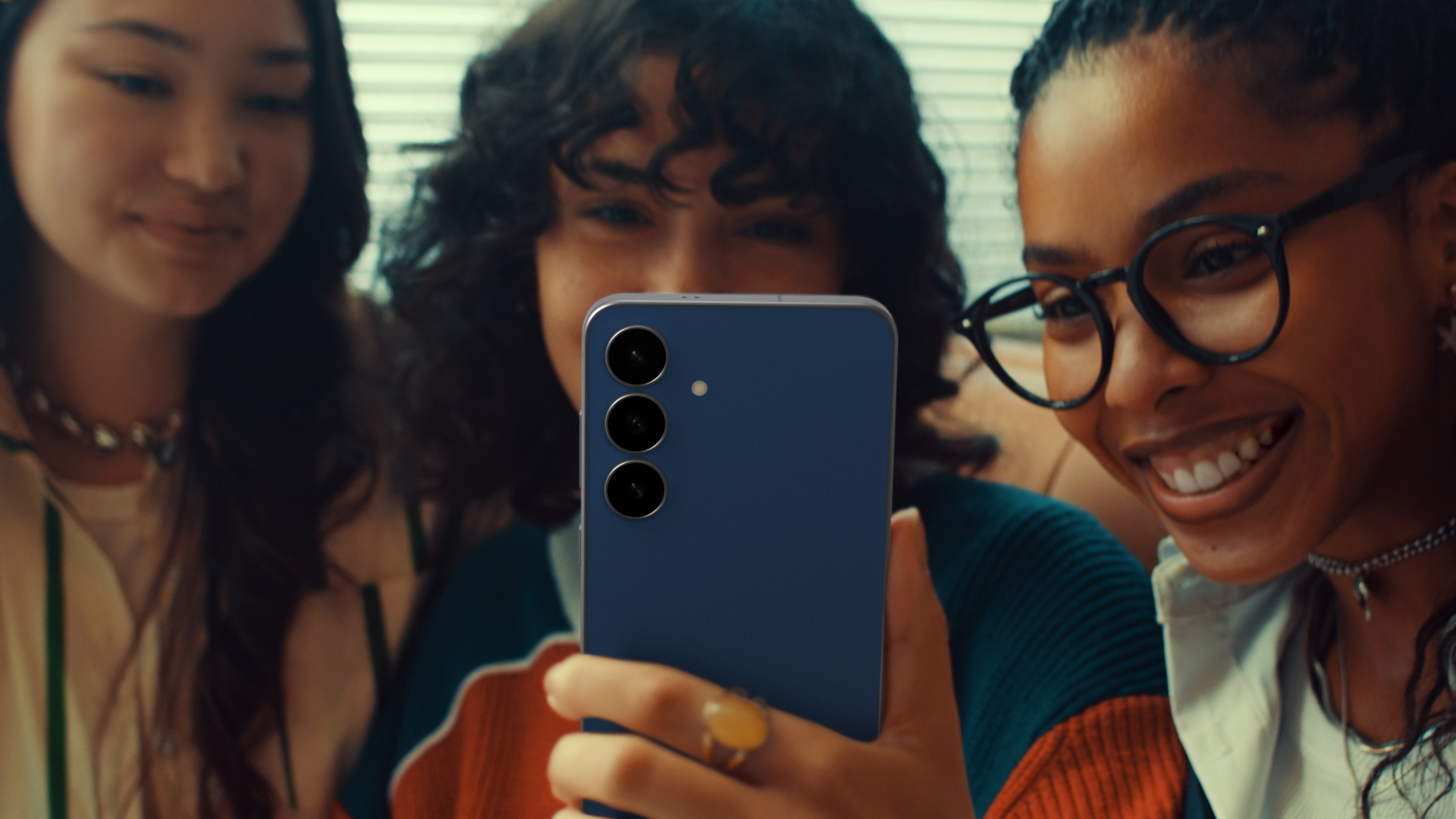 Nostalgia: el pasado que hoy vende, conecta y se amplifica con IA